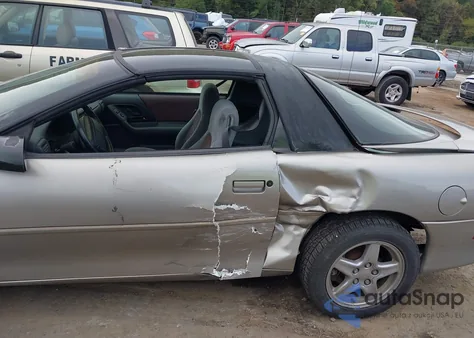 1998 Chevrolet Camaro Z28 from USA, damaged, VIN 2G1FP22G7W2149596